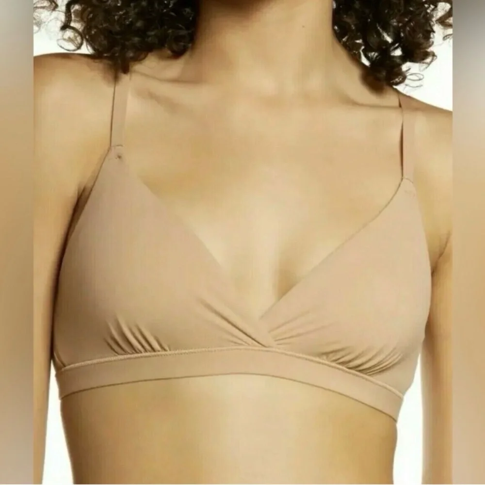 Skims Fits Everyone Triangle Bralette - color Mica NEW - Picture 3 of 3
